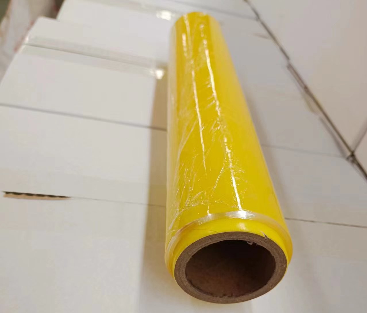 Film transparente de PVC papel amarillo core_conew1